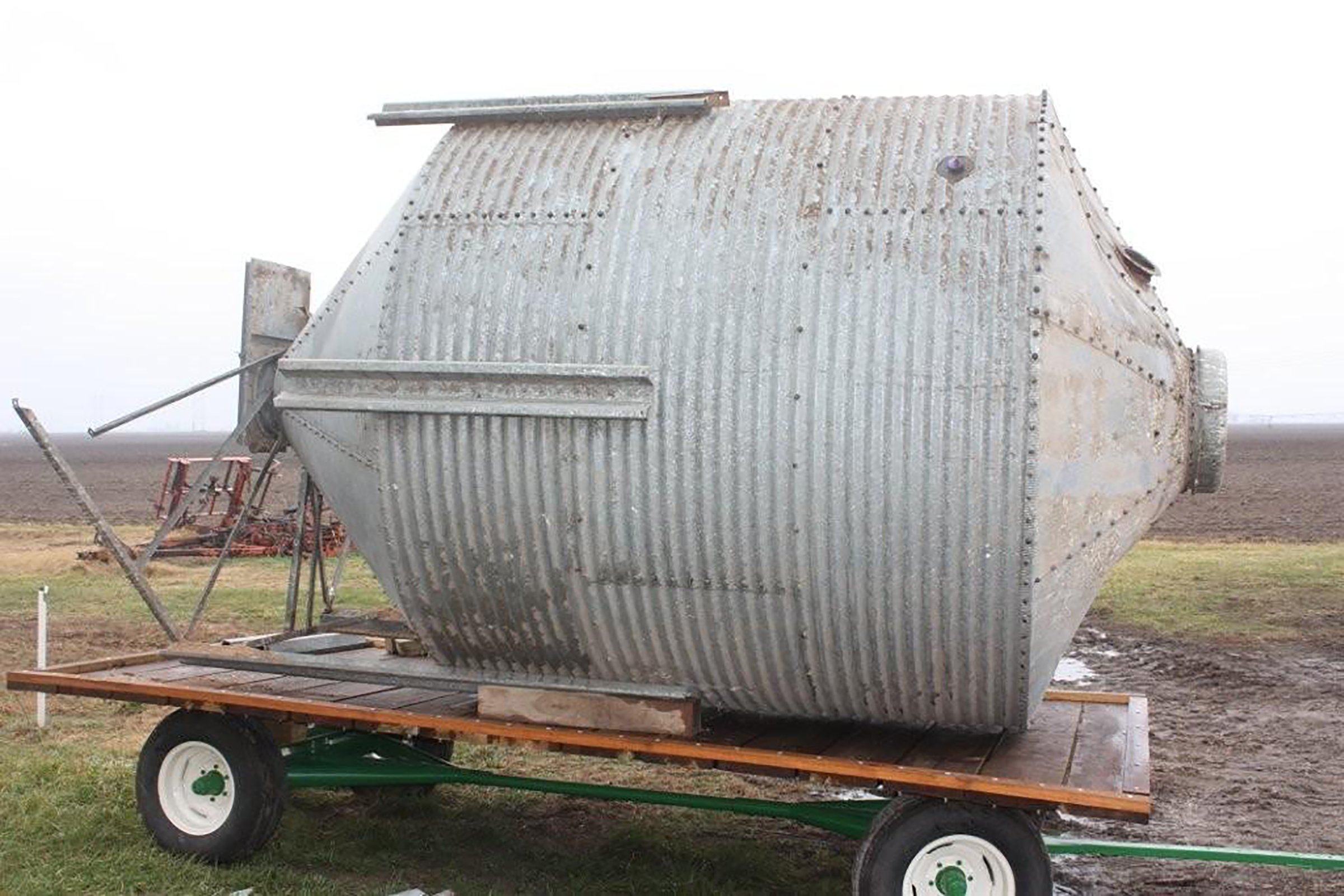 Property photo 42 - FARM EQUIPMENT AUCTION IN KNOX COUNTY, INDIANA
